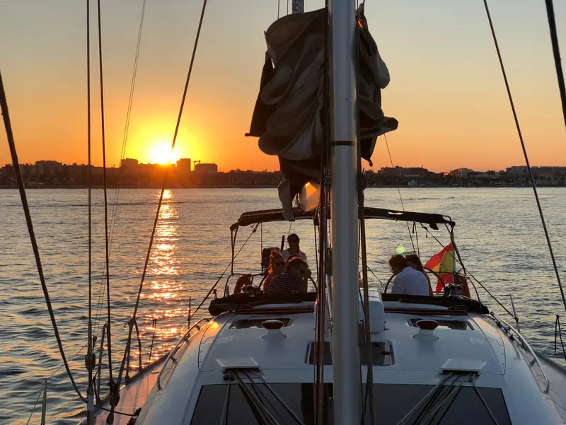 Navegante durante una Semana a Bordo desde Valencia